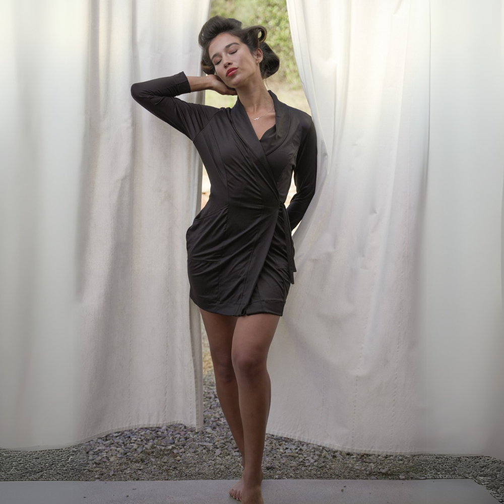 Hourglass Robe - Sleek Midnight